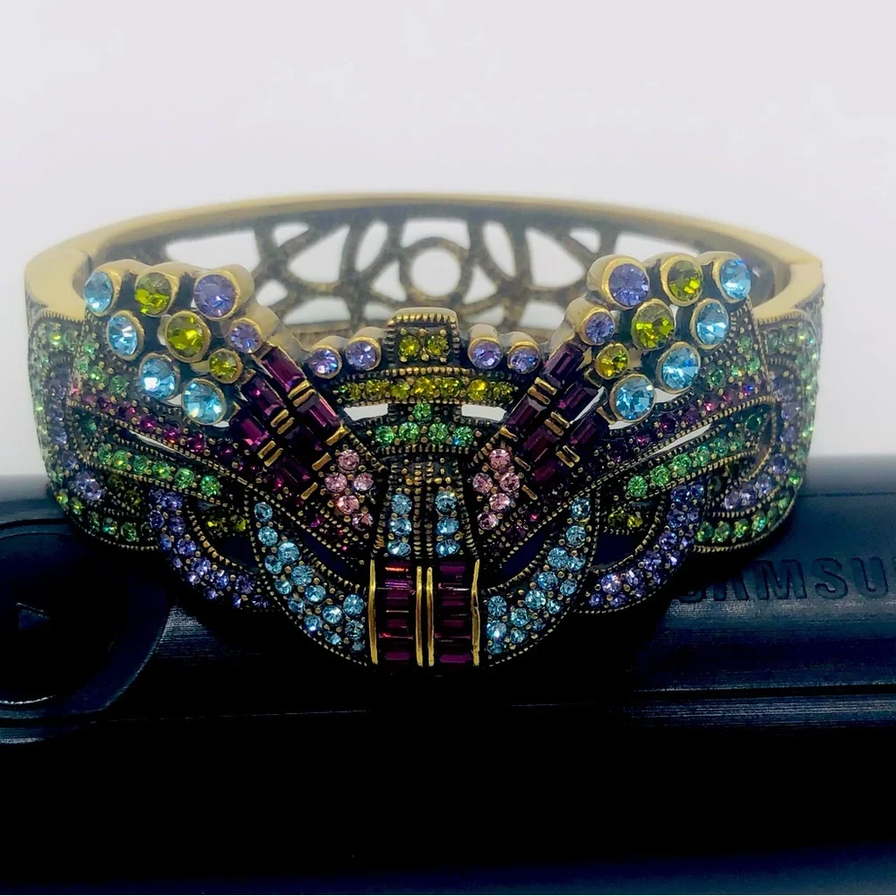 Heidi Daus Swarovski Crystal - Picture 1 of 4